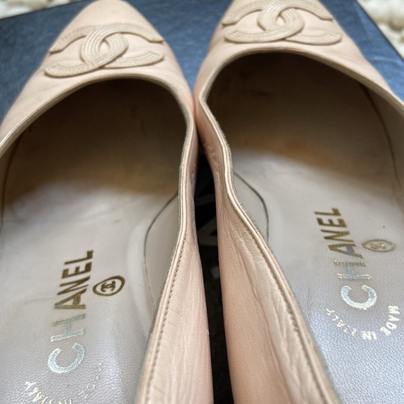 SOLD Chanel Nude Low Heel Pumps - Picture 5 of 9